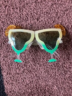 Dr. Peepers cocktail sunglasses